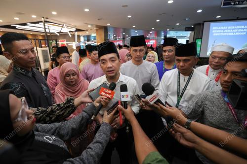 DATUK ONN HAFIZ GHAZI