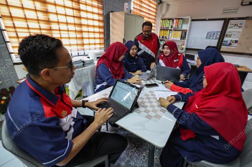 JOHOR-BILIK GURU (BANTUAN)
