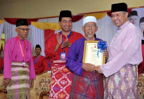 JB07_22082015_UMNO_SRI_GADING