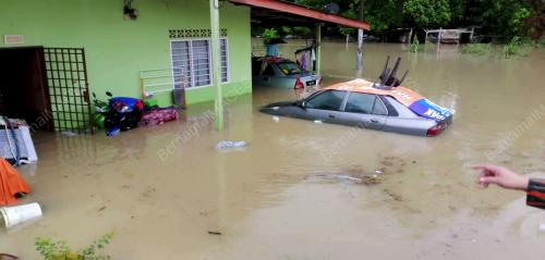 JB07_22102019_BANJIR_KILAT
