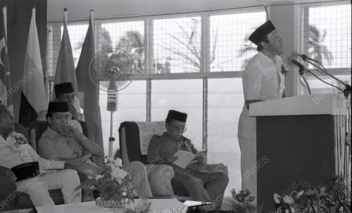 SEKOLAH MENENGAH BENUT