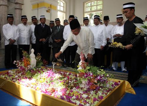 MUHAMMAD JUSUF KALLA