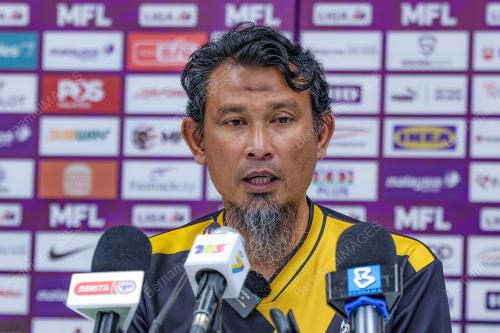 YUSRI CHE LAH
