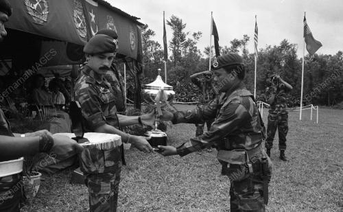 JB07_29012015_UJIAN_MENEMBAK