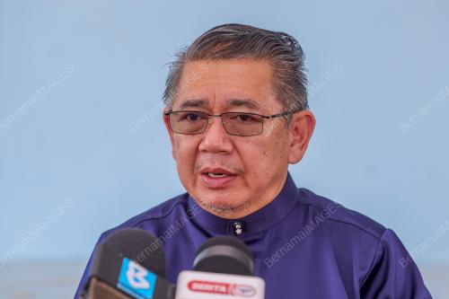 DATUK SERI SALAHUDDIN AYUB 