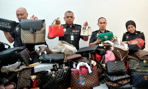 JB07_30012019_RAMPASAN_BARANG_TIRUAN