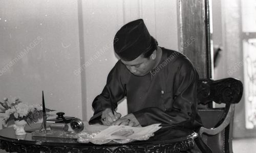 SULTAN ISKANDAR SHAH