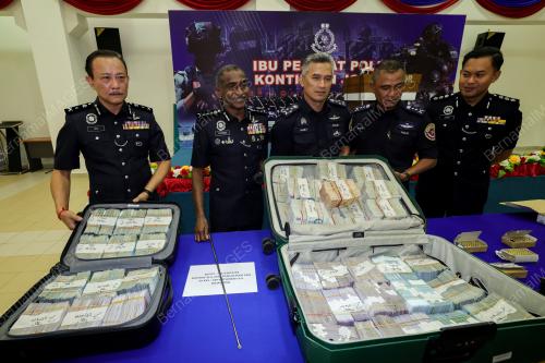 DATUK SERI MOHD SHUHAILY MOHD ZAIN