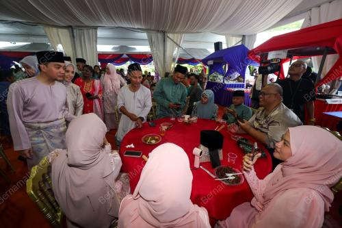 DATUK ONN HAFIZ GHAZI