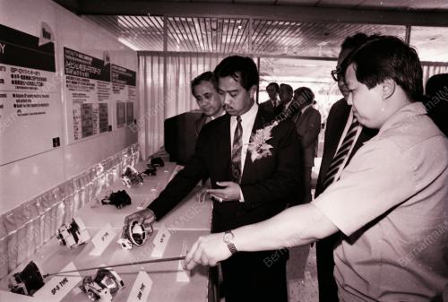 TAN SRI MUHYIDDIN MOHD YASSIN (MENTERI BESAR JOHOR)