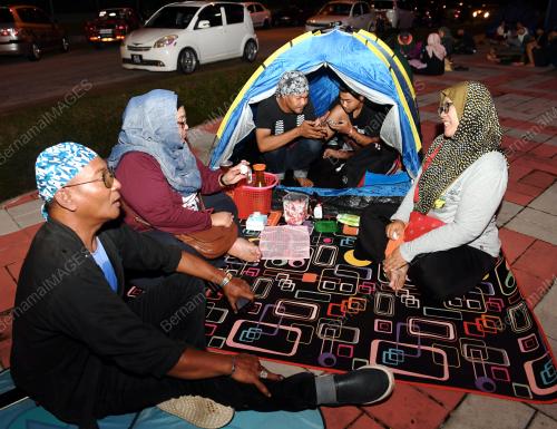 JB07_31102017_PENYOKONG_TIKET