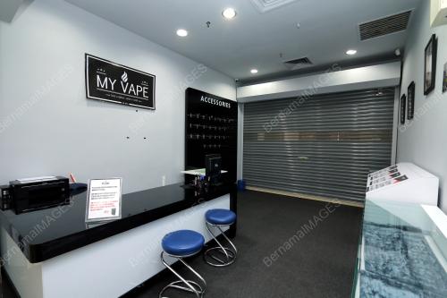 JB07_31122015_KEDAI_VAPE