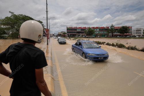 BANJIR DI SEGAMAT, JOHOR
