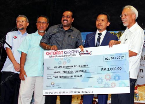 JB08_02042017_KEMBARA_KERJAYA