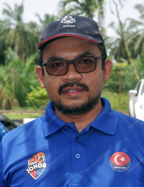 JB08_04052017_KONVOI_UMNO_BN201703052334
