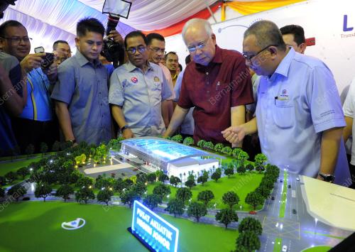 JB08_05122016_PM_LARKIN