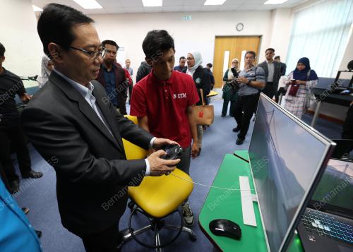 PROF DATUK DR AHMAD FAUZI ISMAIL
