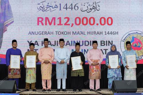 MOHD FARED MOHD KHALID   