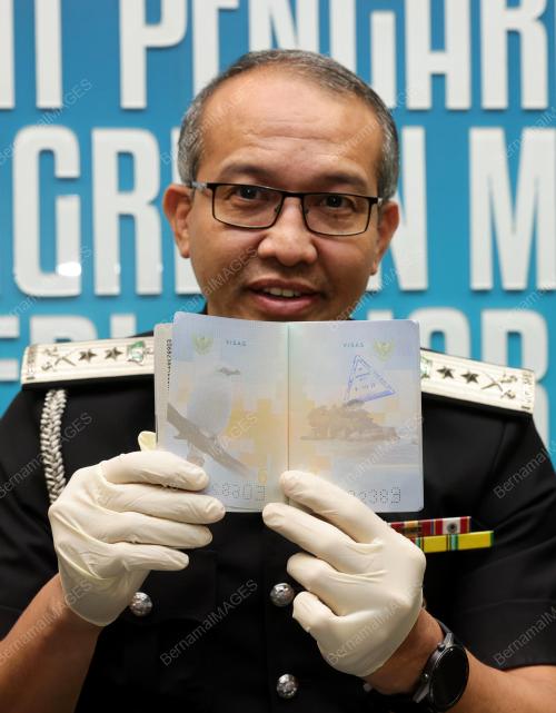 BAHARUDDIN TAHIR