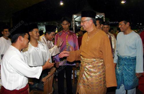 MOHD NAJIB TUN ABDUL RAZAK