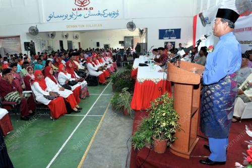 JB08_08092012_UMNO_MUAR