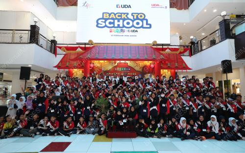 PROGRAM UDA HOLDING BERHAD CARES BACK TO SCHOOL