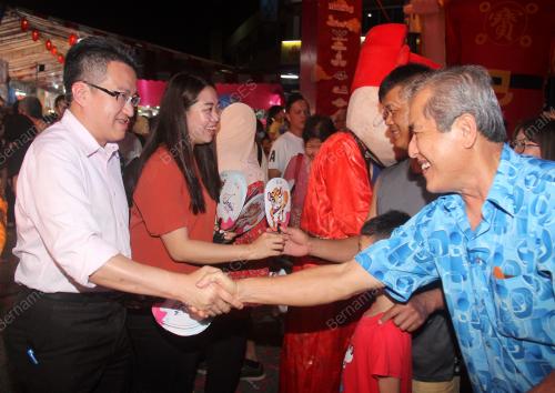 LIOW CAI TUNG