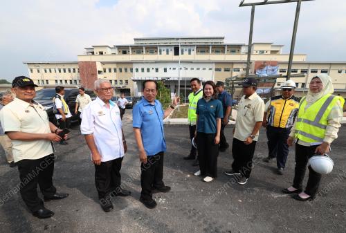 DATUK SERI AHMAD MASLAN