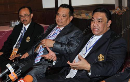 JB08_13092014_AGM_TAKRAW