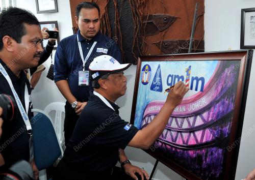 JB08_13102012_TPM_GM1M