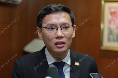 LEE TING HAN