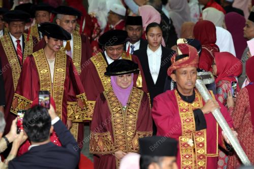 RAJA ZARITH SOFIAH 