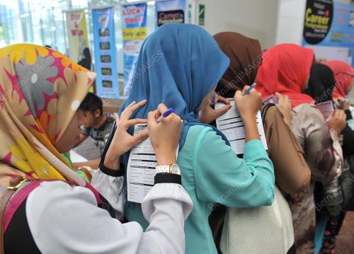 JB08_17012015_CARI_KERJA