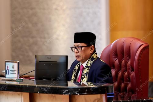 DATUK MOHD PUAD ZARKASHI