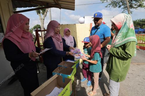 HARI PERTAMA PdPR