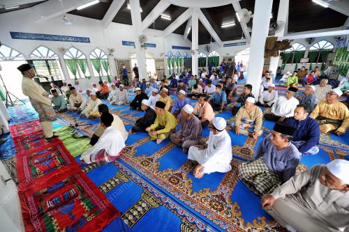 JB08_19042013_SOLAT_JUMAAT