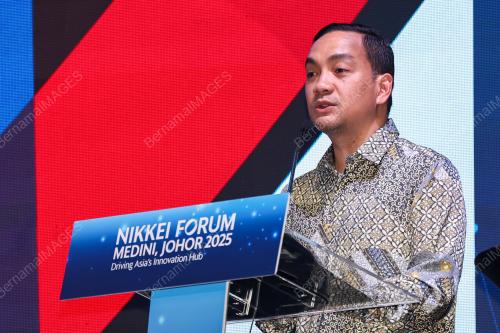 DATUK ONN HAFIZ GHAZI 
