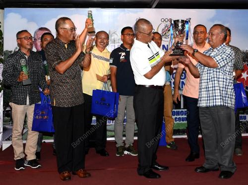 JB08_19112017_GOLF_PIALA_IGP