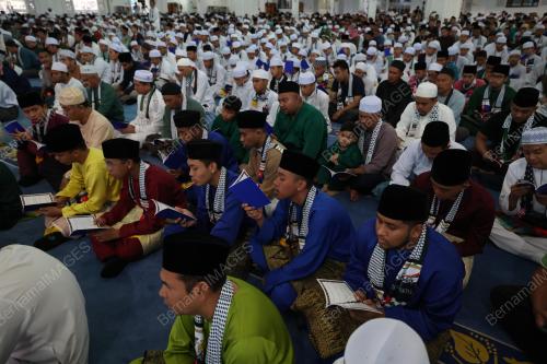 DATUK ONN HAFIZ GHAZI
