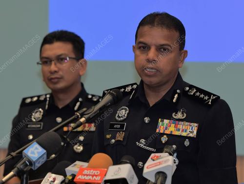 DATUK AYUB KHAN MYDIN PITCHAY