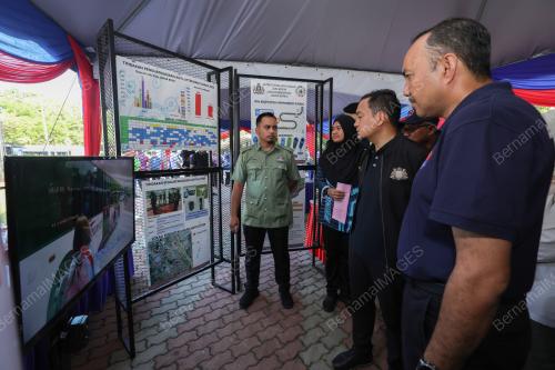 DATUK ONN HAFIZ GHAZI