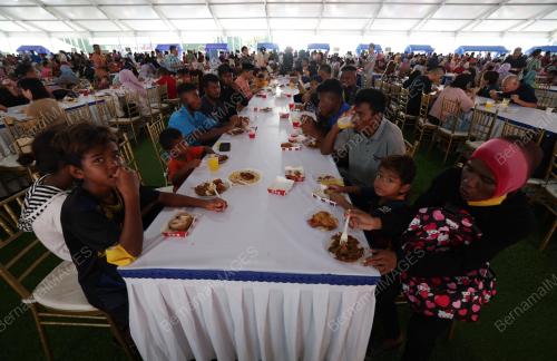 RUMAH TERBUKA