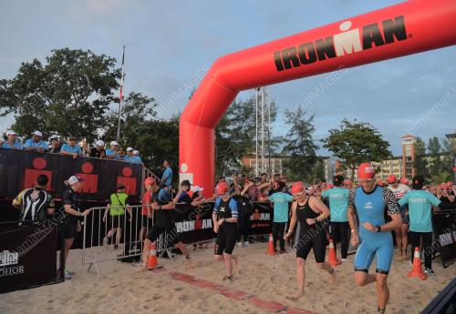 IRONMAN 70.3 DESARU COAST