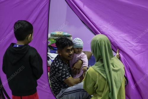 PUSAT PEMINDAHAN SEMENTARA MANGSA BANJIR