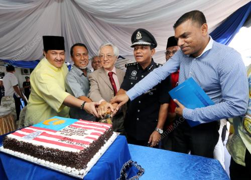 JB08_25032015_HARI_POLIS