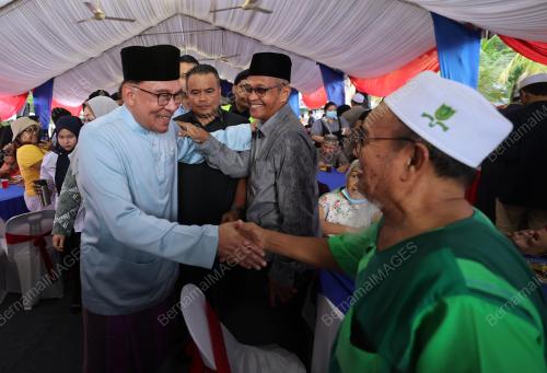 PERDANA MENTERI HADIR KENDURI RAHMAH & PENYERAHAN BAKUL RAHMAH