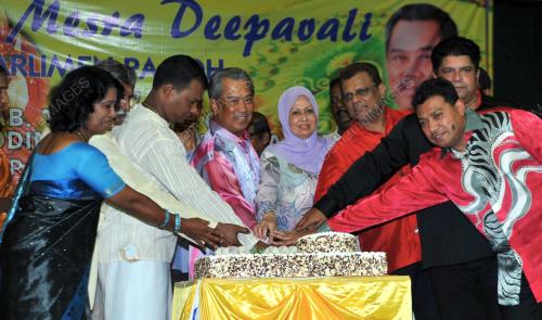 JB08_27112013_DEEPAVALI