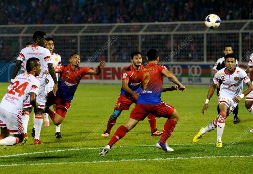 JB08_28092013_PIALA_MALAYSIA