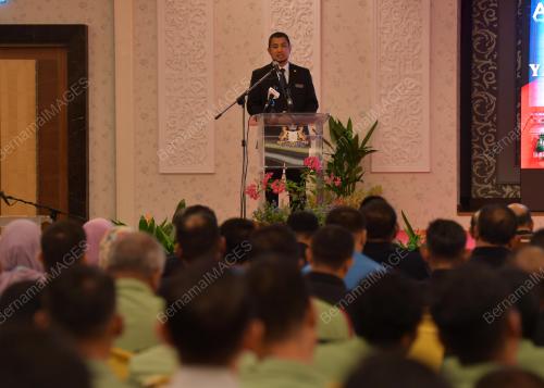 DATUK DR SAHRUDDIN JAMAL