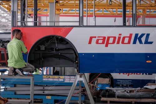 PEMBUATAN BAS RAPID KL